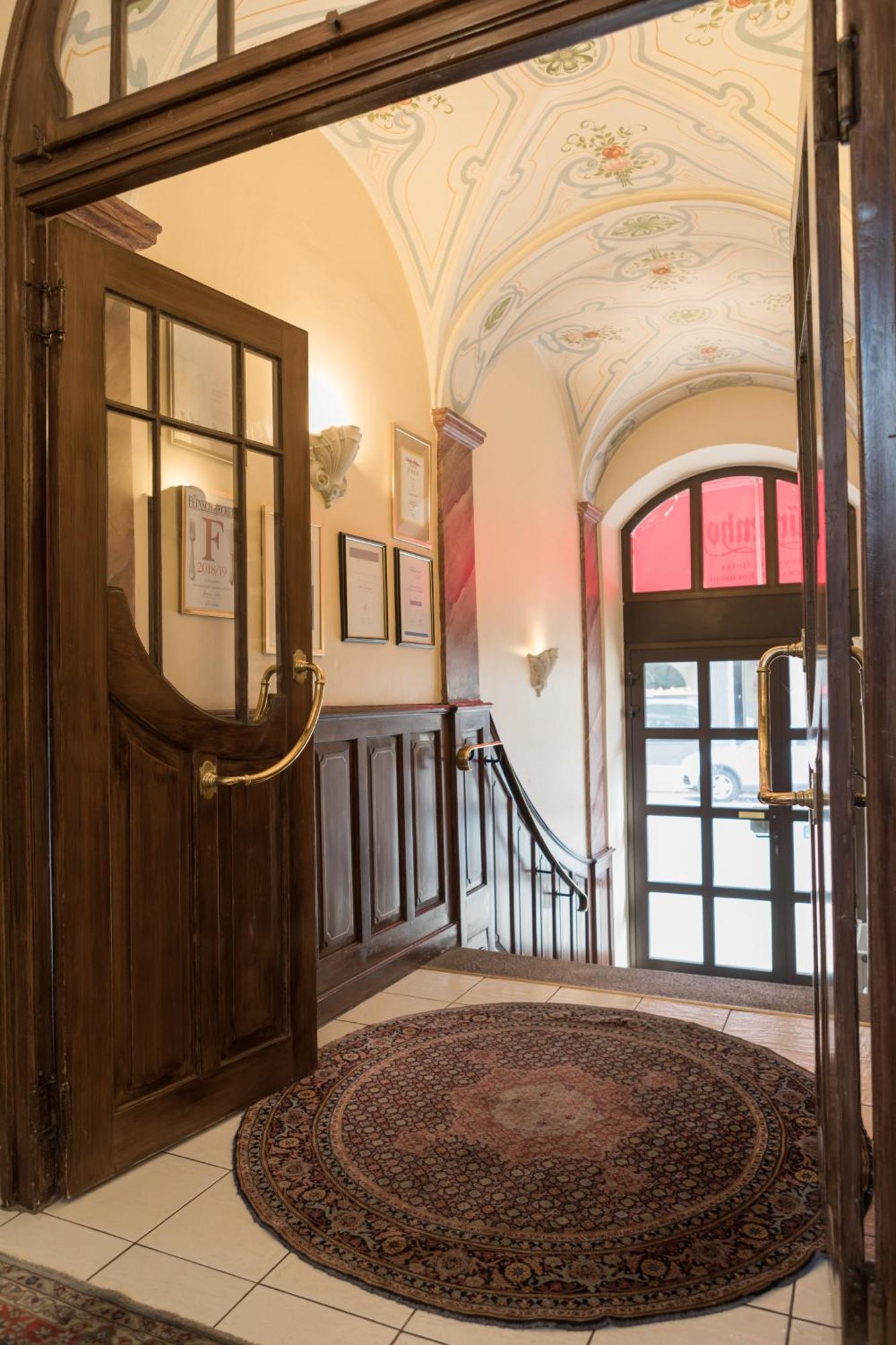 Simones Hotel Fuerstenhof Landshut Exterior photo