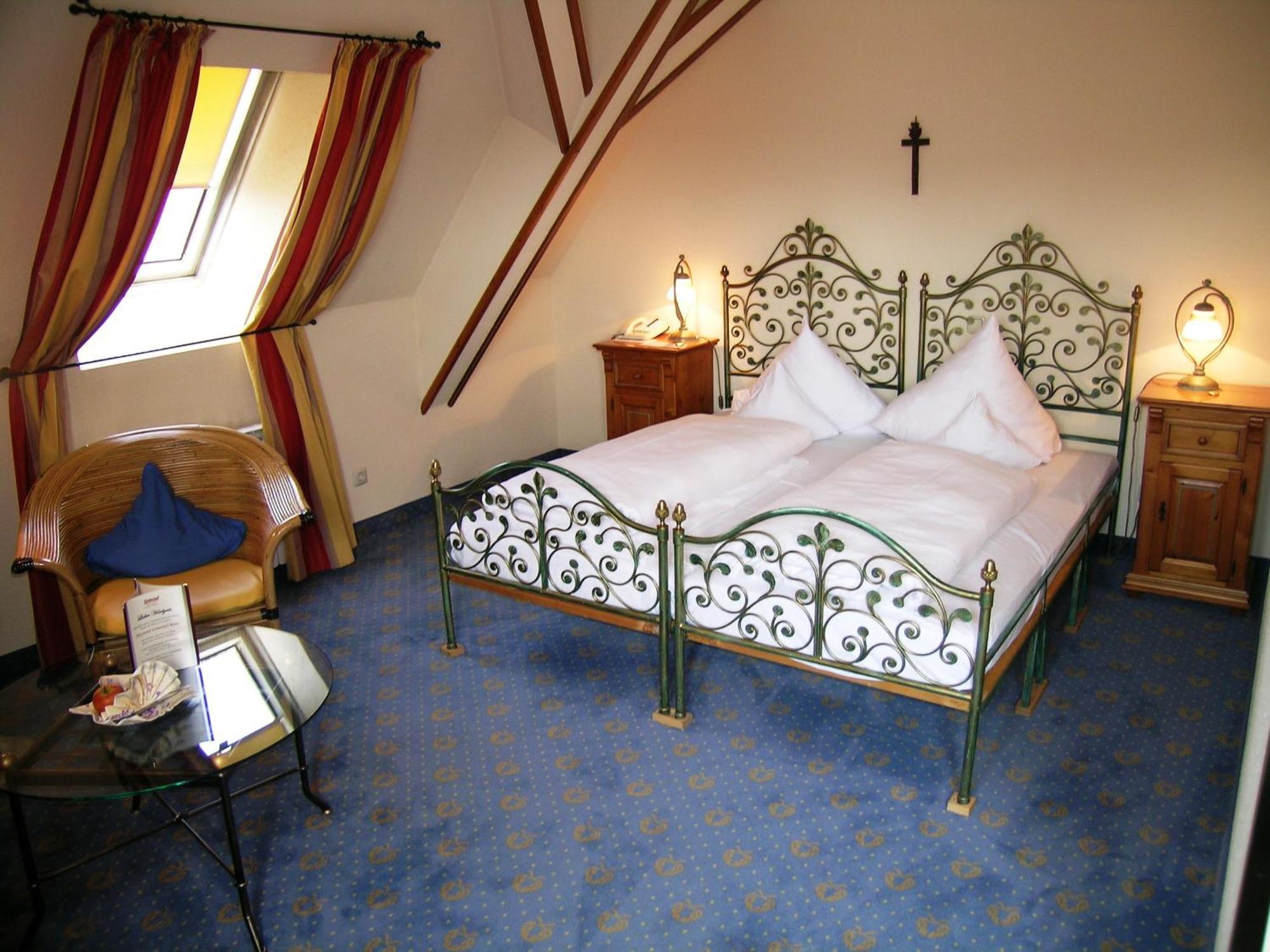 Simones Hotel Fuerstenhof Landshut Room photo