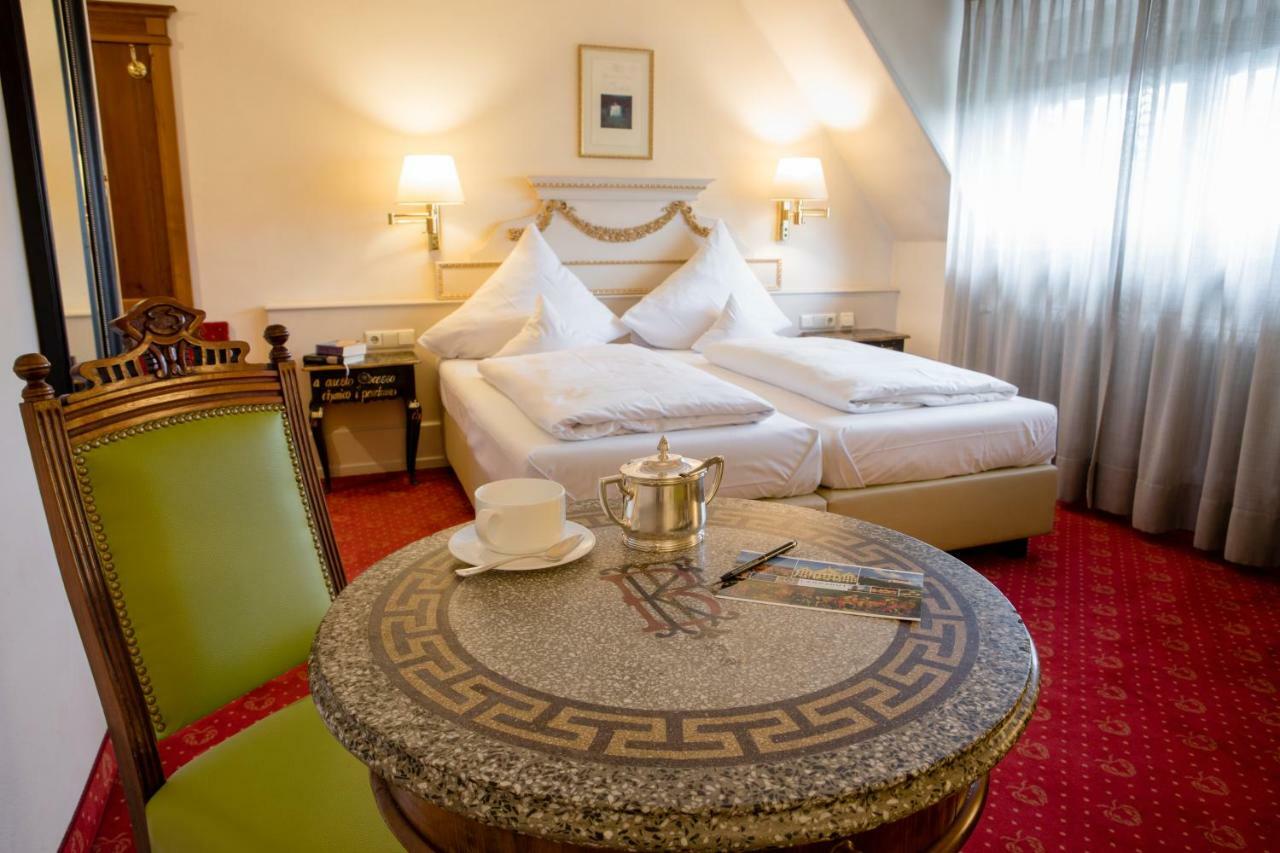 Simones Hotel Fuerstenhof Landshut Exterior photo